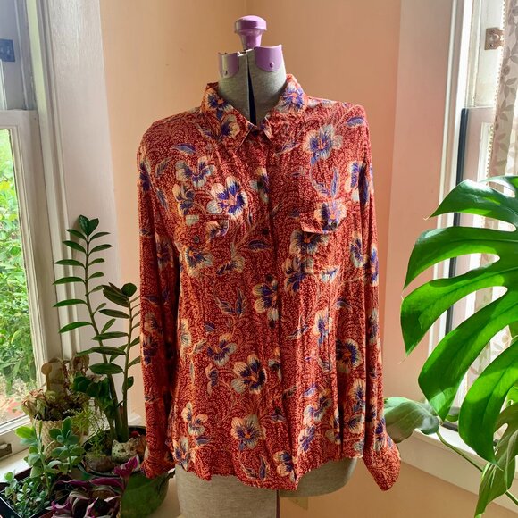 LOLA P. Sz L Floral Print Button Up Shirt Hi-Low Hem Lace Up Back Boho Western - Picture 1 of 6